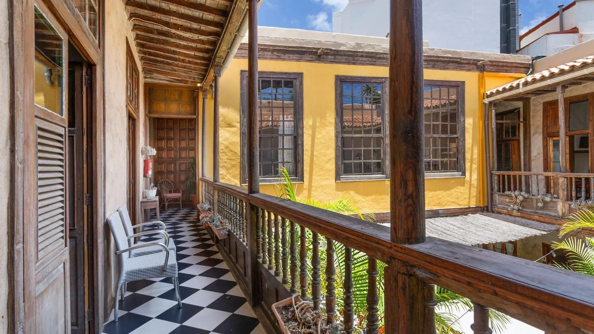 Casa Montesdeoca - Jacaranda Las Palmas de Gran Canaria